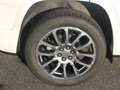 Used 2022 GMC Acadia Denali w/ Denali Ultimate Package image 43