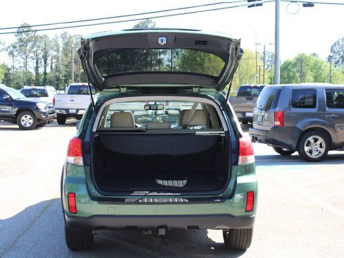Used 2014 Subaru Outback 3.6R Limited w/ Moonroof Package image 9