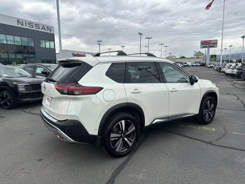 Used 2023 Nissan Rogue Platinum w/ Platinum Premium Package AWD/4WD image 12