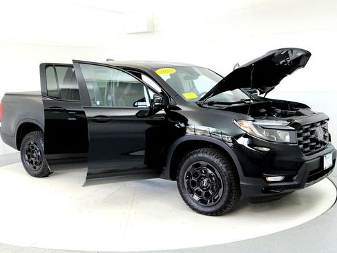 Used 2025 Honda Ridgeline TrailSport+ image 12