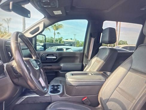 Used 2022 GMC Sierra 2500 Denali AWD/4WD image 5