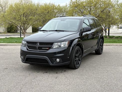 Used 2017 Dodge Journey GT image 1