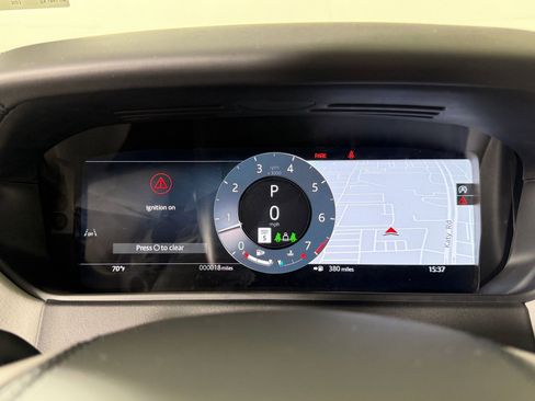 New 2026 Land Rover Range Rover Velar Dynamic SE image 17