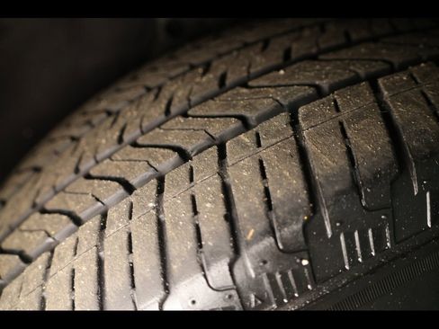 Used 2023 Chevrolet Equinox LT image 20