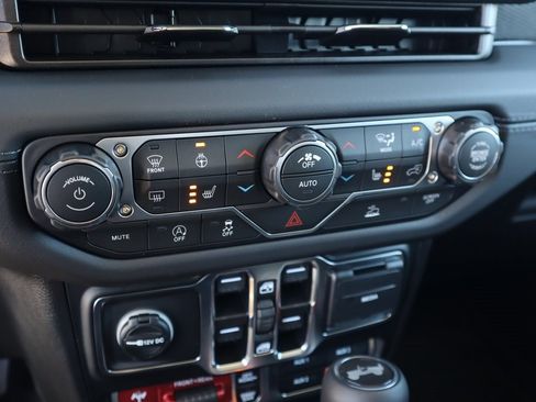 New 2026 Jeep Wrangler Rubicon image 7