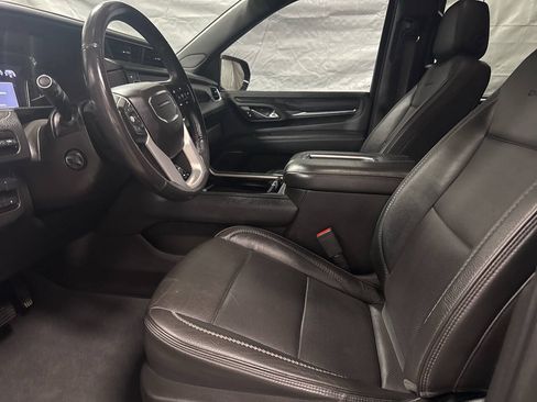 Used 2021 GMC Yukon Denali w/ Denali Premium Package AWD/4WD image 10