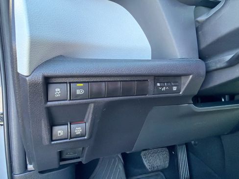 Used 2026 Toyota Sienna XSE AWD/4WD image 23
