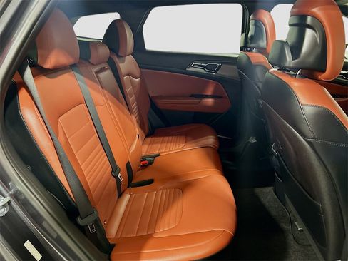 Used 2023 Kia Sportage SX image 27