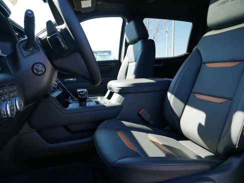 New 2026 GMC Sierra 1500 AT4 w/ Technology Package AWD/4WD image 4