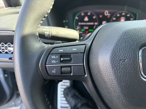 Used 2025 Honda Accord Sport image 11