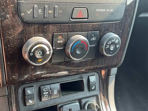 Used 2016 Chevrolet Traverse LT w/ Style and Technology Package image 17