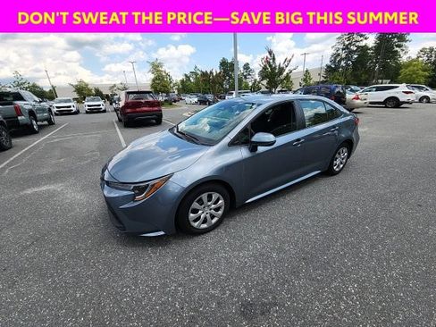 Used 2023 Toyota Corolla LE FWD image 5