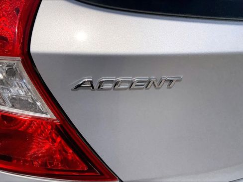 Used 2017 Hyundai Accent SE FWD image 29
