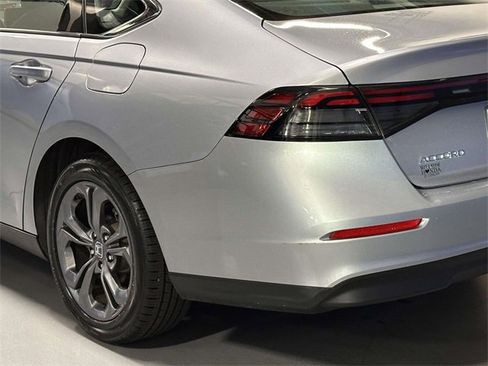 Certified 2023 Honda Accord EX image 10