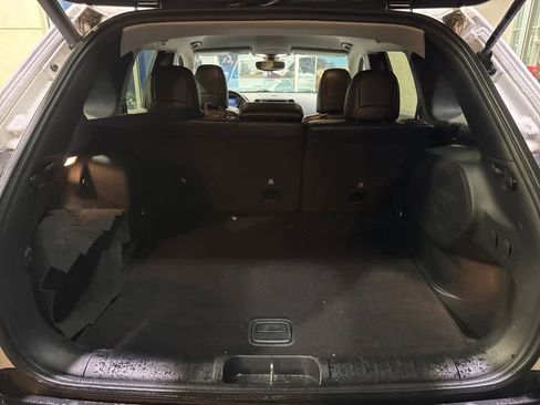 Used 2020 Jeep Cherokee Limited image 17