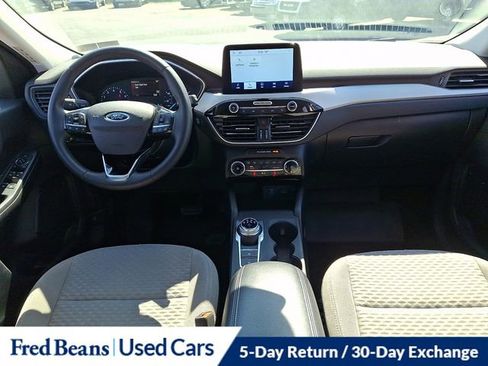 Certified 2022 Ford Escape SE w/ SE Sport Appearance Package image 15