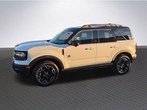 New 2025 Ford Bronco Sport Outer Banks w/ Outer Banks Tech Package+ image 2