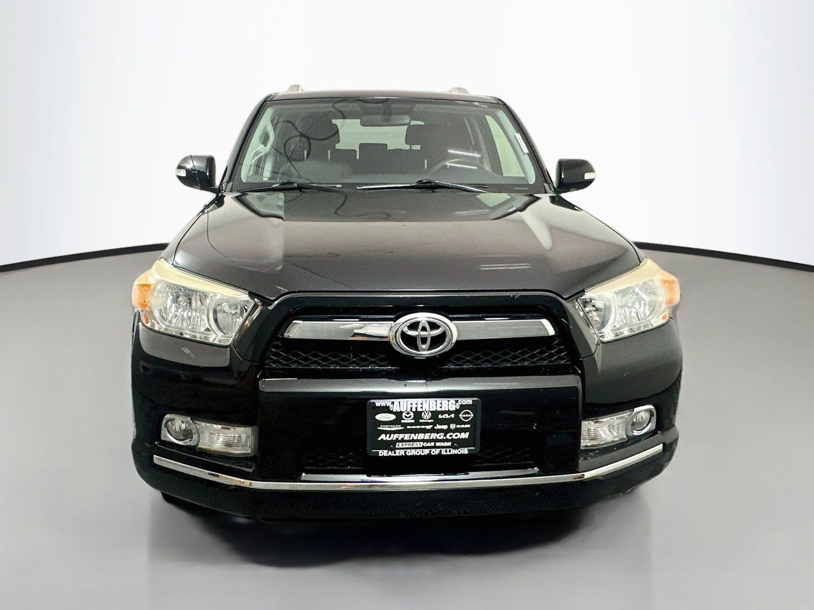 Used 2013 Toyota 4Runner SR5 AWD/4WD image 2
