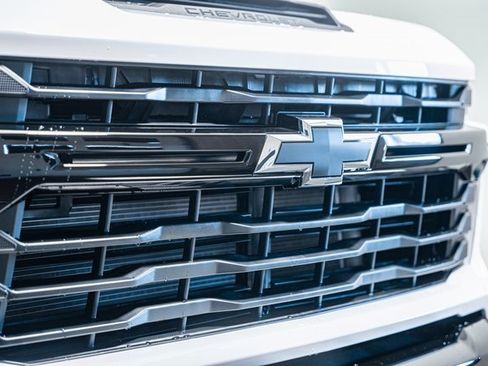 New 2026 Chevrolet Silverado 2500 Custom w/ Custom Convenience Package image 12