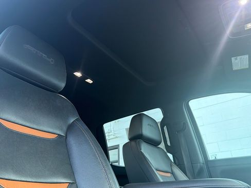 Used 2020 GMC Sierra 1500 AT4 w/ AT4 Premium Package image 16