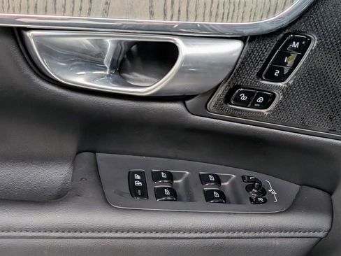 Used 2024 Volvo V90 B6 Cross Country Plus w/ Climate Package image 14