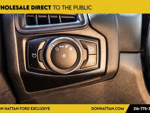 Used 2013 Ford Focus SE FWD image 12