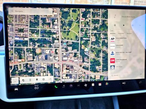 Used 2023 Tesla Model X AWD image 32