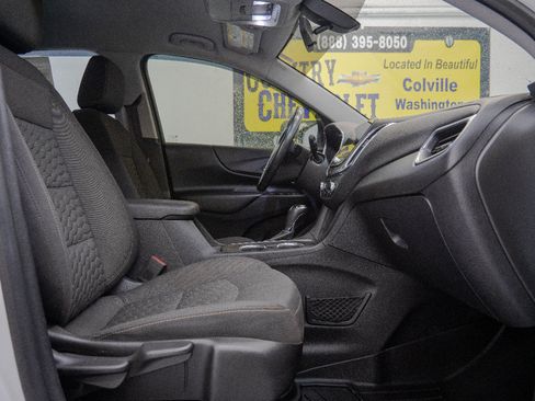 Used 2018 Chevrolet Equinox LT w/ Redline Edition image 19