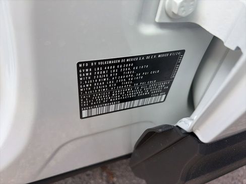 New 2026 Volkswagen Taos SEL AWD/4WD image 30