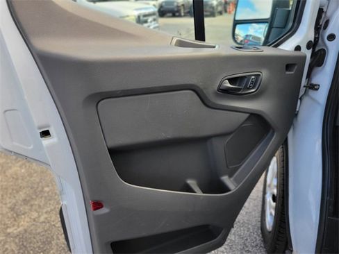 Used 2023 Ford Transit 350 XLT image 15
