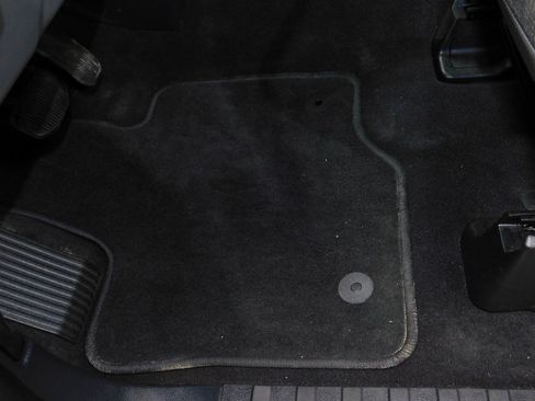 Used 2023 Ford F150 XLT image 36