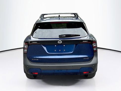 New 2026 Nissan Kicks SV w/ SV Premium Package image 18