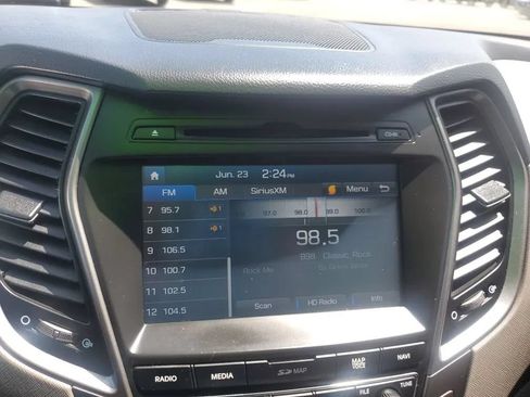 Used 2017 Hyundai Santa Fe Sport w/ Cargo Package AWD/4WD image 16