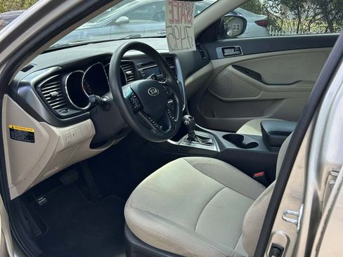 Used 2013 Kia Optima LX w/ Convenience Pkg image 10