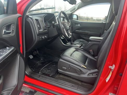 Used 2018 GMC Canyon SLT w/ Trailering Package image 12