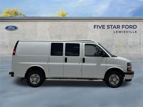 Used 2024 Chevrolet Express 2500 w/ Driver Convenience Package RWD image 3