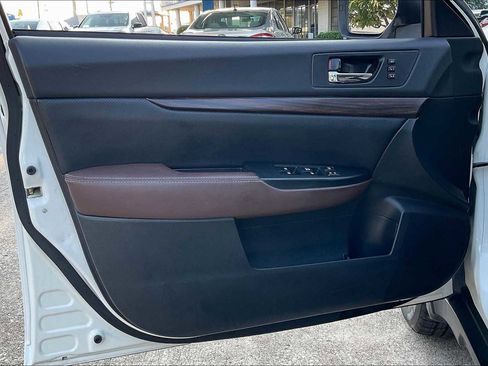 Used 2013 Subaru Outback 2.5i Limited w/ Special Appearance Pkg image 21