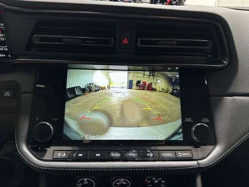 Used 2025 Nissan Z NISMO w/ Floor Mat Package RWD image 27