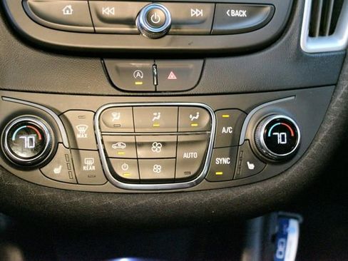 Used 2023 Chevrolet Malibu LT FWD image 25