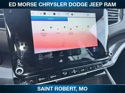 Used 2023 Jeep Wagoneer 4WD image 15