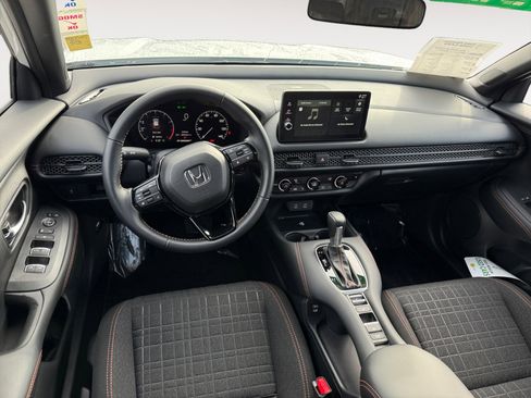 Used 2026 Honda HR-V Sport image 15