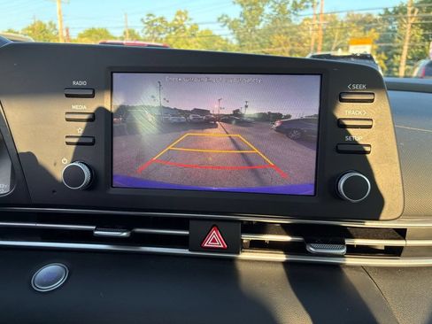 Used 2023 Hyundai Elantra SEL FWD image 31