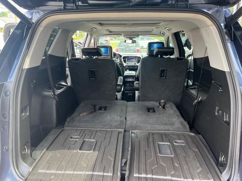 Used 2019 GMC Acadia SLT w/ LPO, Floor Liner Package AWD/4WD image 27