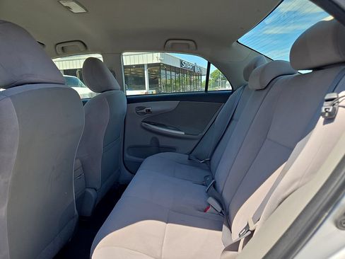 Used 2011 Toyota Corolla LE FWD image 15