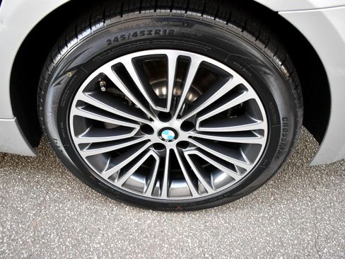 Used 2019 BMW 530i xDrive w/ Convenience Package image 39