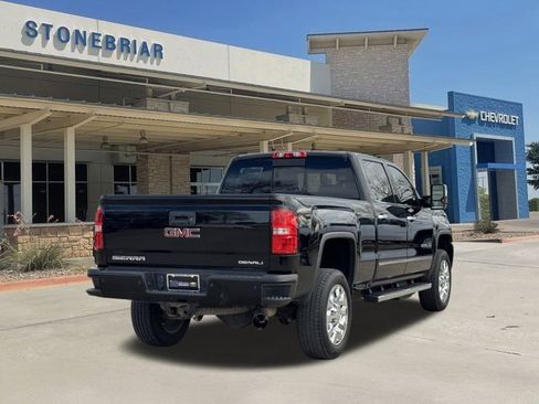 Used 2017 GMC Sierra 2500 Denali w/ Duramax Plus Package image 5
