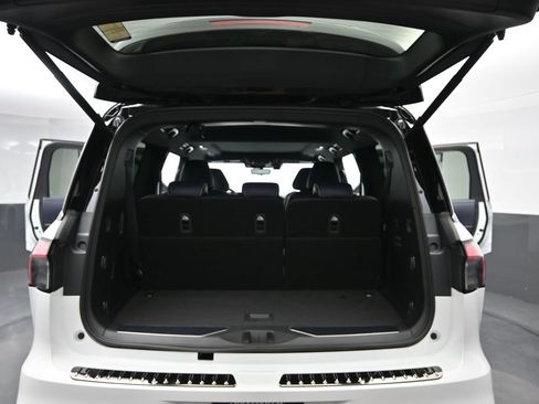 New 2026 INFINITI QX80 4WD w/ Sport Exterior Package image 14