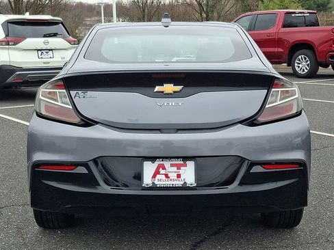 Used 2018 Chevrolet Volt LT w/ Comfort Package image 5