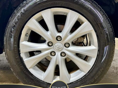 Used 2013 Toyota RAV4 Limited AWD/4WD image 14