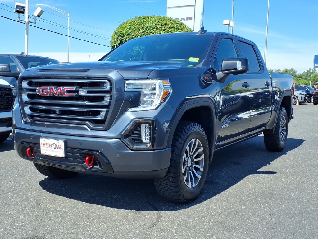 Used 2021 GMC Sierra 1500 AT4 w/ AT4 Value Package AWD/4WD image 3